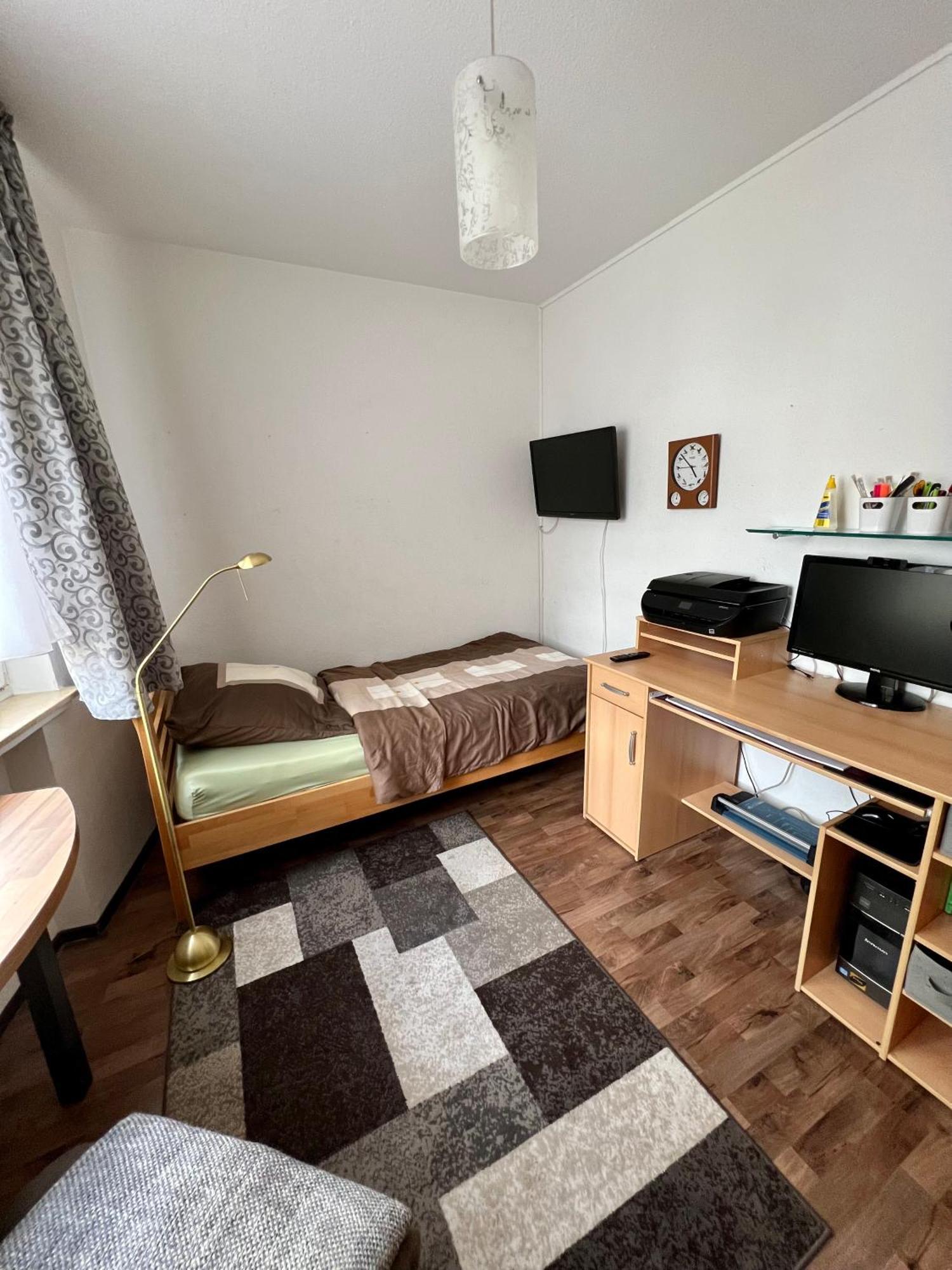 Lichtdurchflutete Grosse Wohnung 施韦尔姆 外观 照片